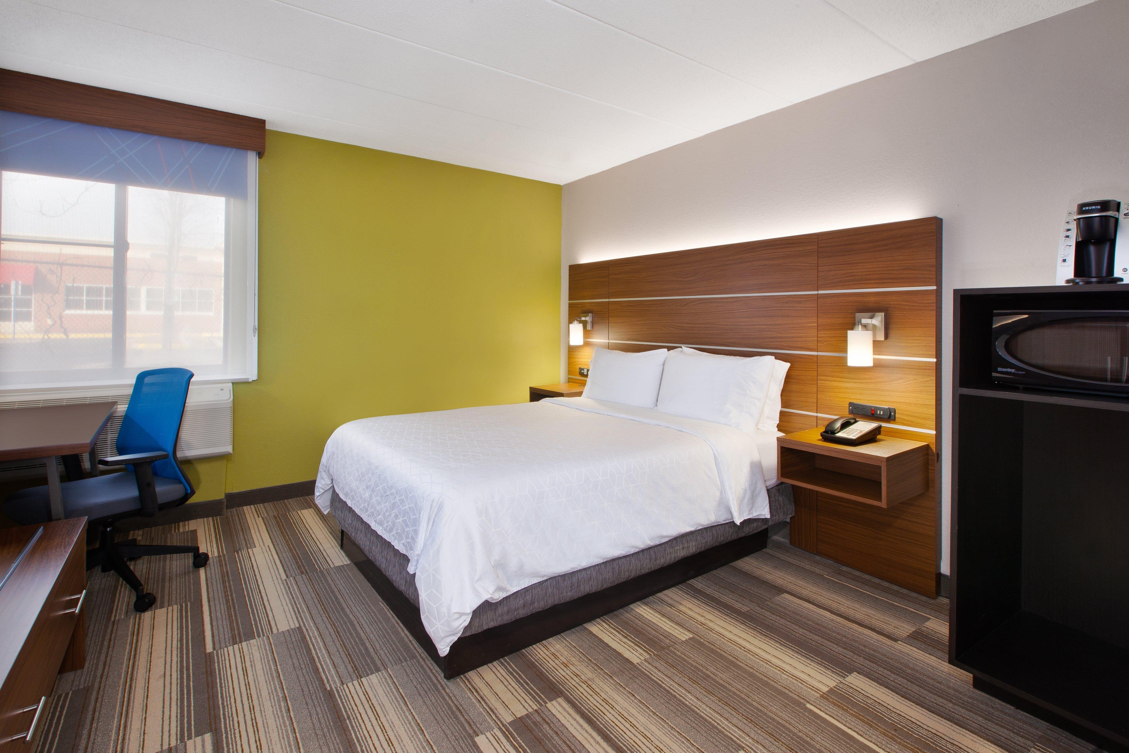 Holiday Inn Express Fairfax-Arlington Boulevard By Ihg Exteriör bild