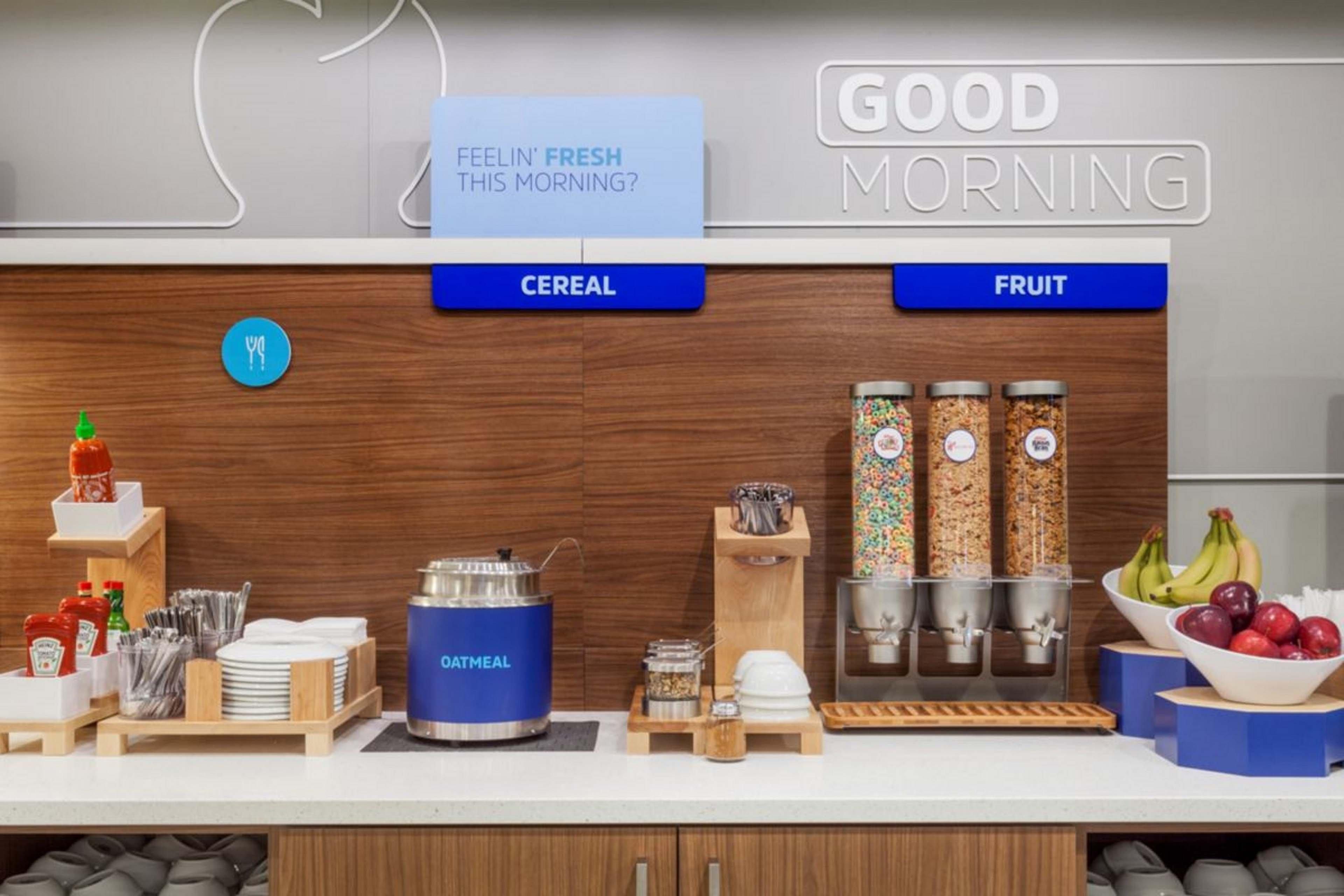 Holiday Inn Express Fairfax-Arlington Boulevard By Ihg Exteriör bild