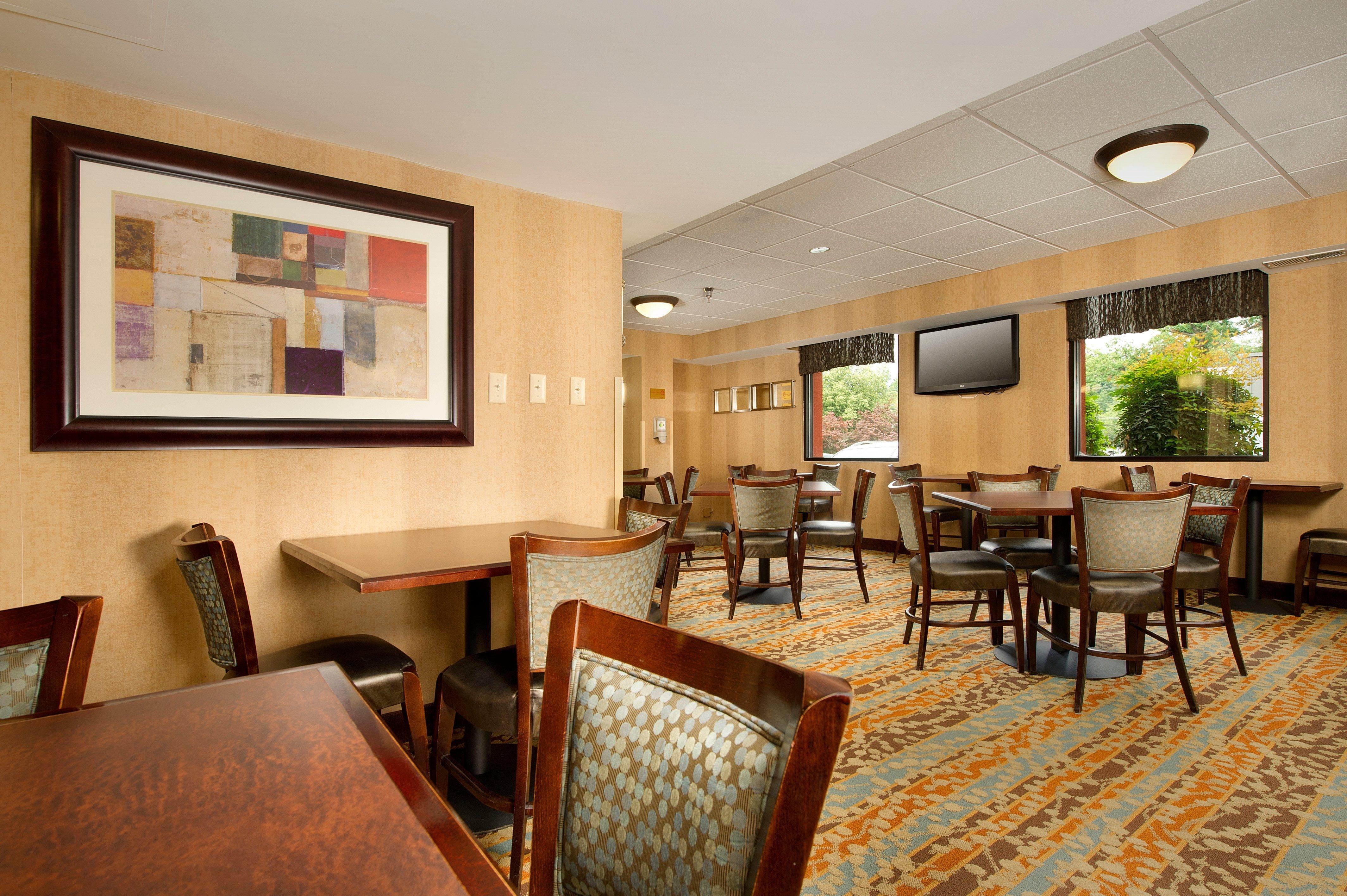 Holiday Inn Express Fairfax-Arlington Boulevard By Ihg Exteriör bild