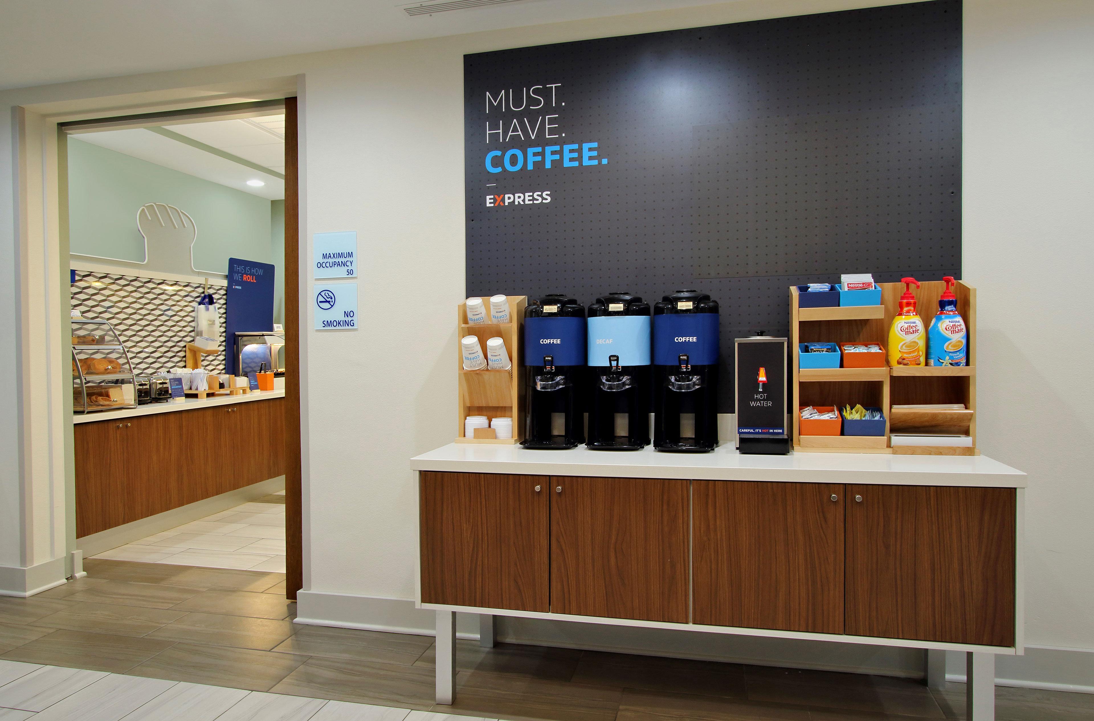 Holiday Inn Express Fairfax-Arlington Boulevard By Ihg Exteriör bild